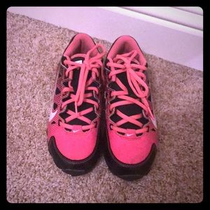 Girls baseball cleats. Nike brand.